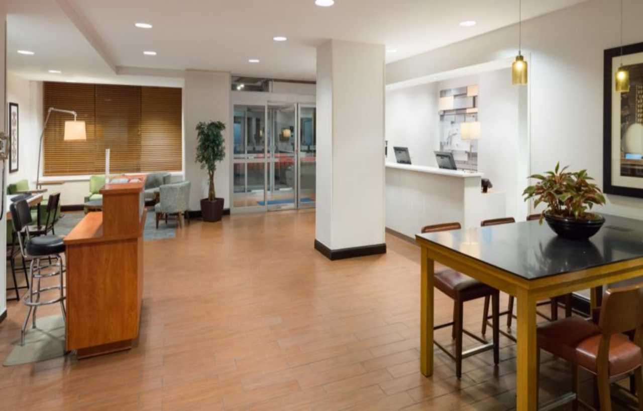 Holiday Inn Express - Times Square By Ihg New York Exterior photo